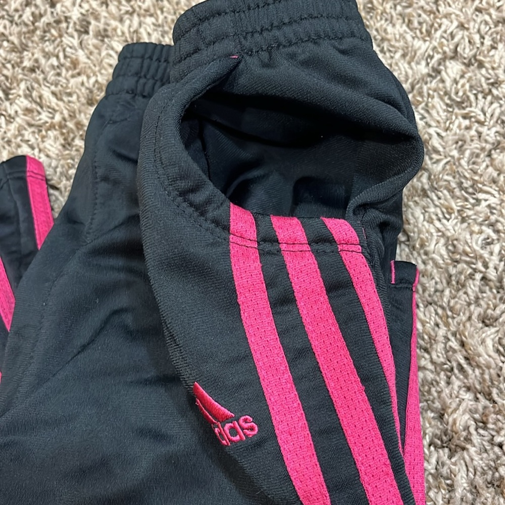 ADIDAS pants 💕 - Picture 5 of 6